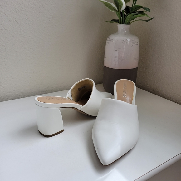 Lexi & Abbie white heeled mules - Picture 3 of 11